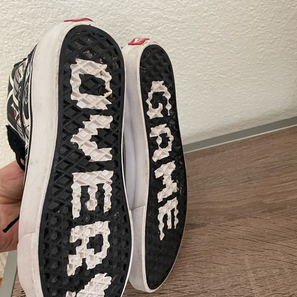 Vans x Nintendo Game Over High tops - Picture 4 of 5